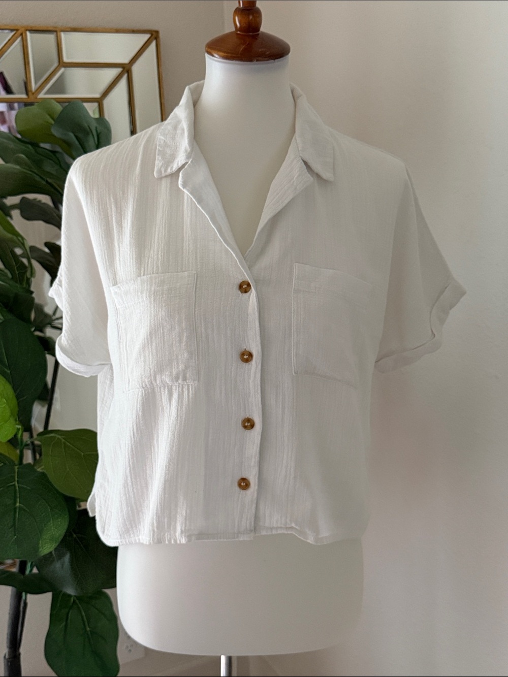 Cotton On White Short-Sleeve Button Down Crop Shirt